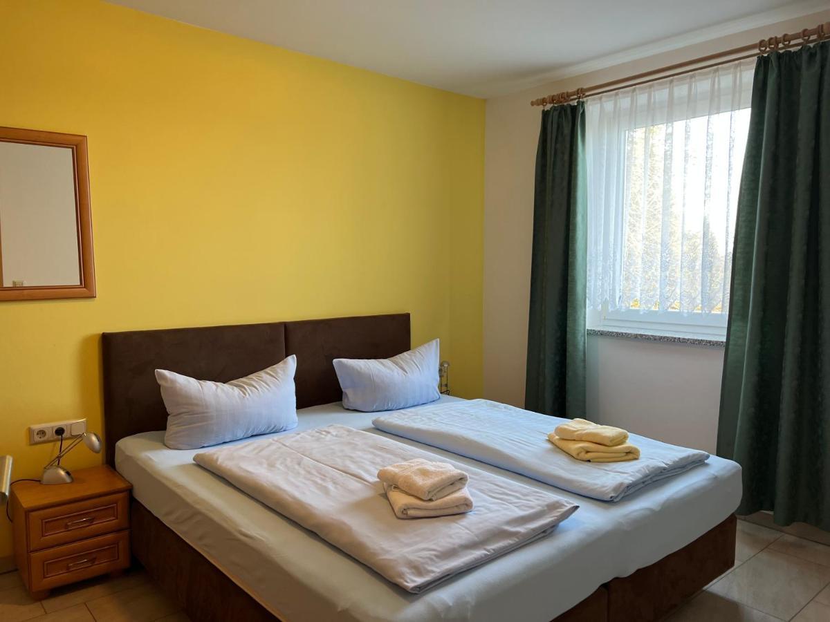Guest house Gaststaette & Waldschloesschen