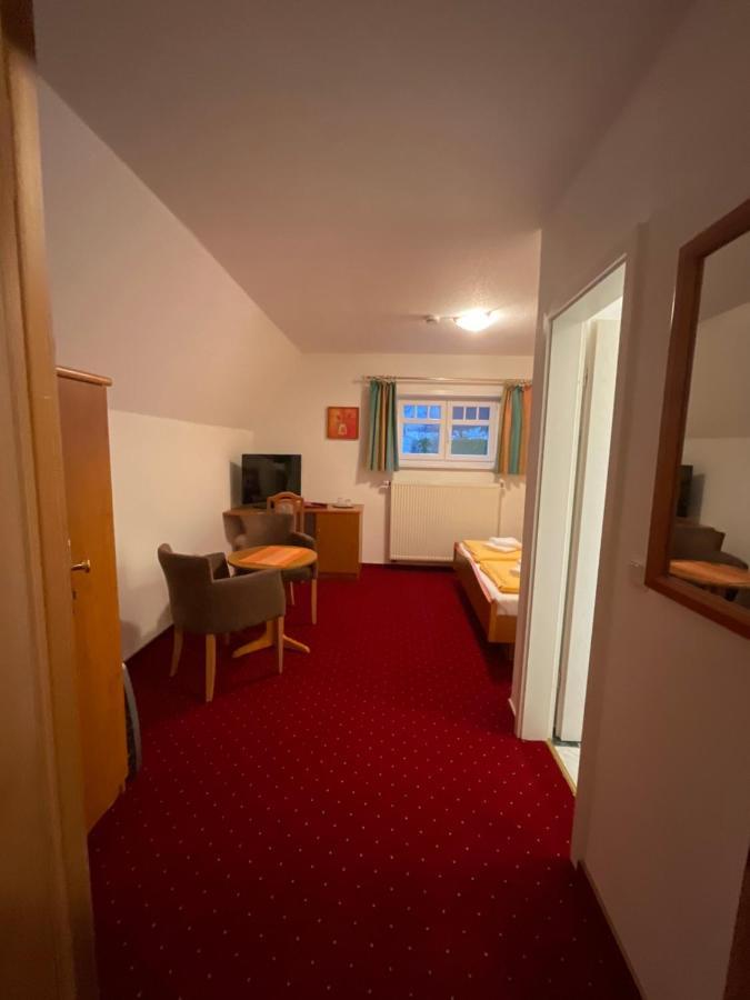 Gaststaette & Waldschloesschen Oberhof (Thuringia)