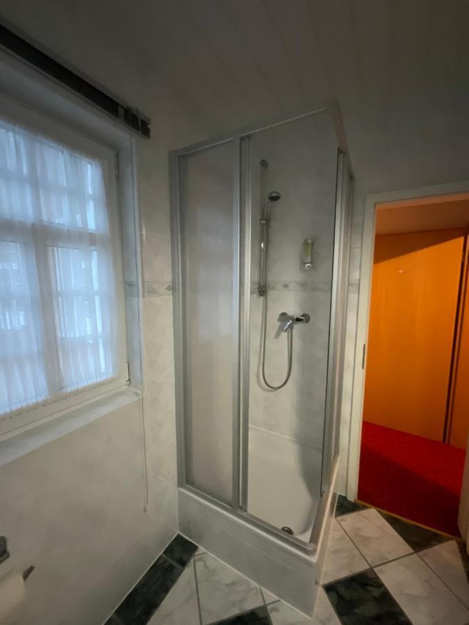 Gaststaette & Waldschloesschen Guest house