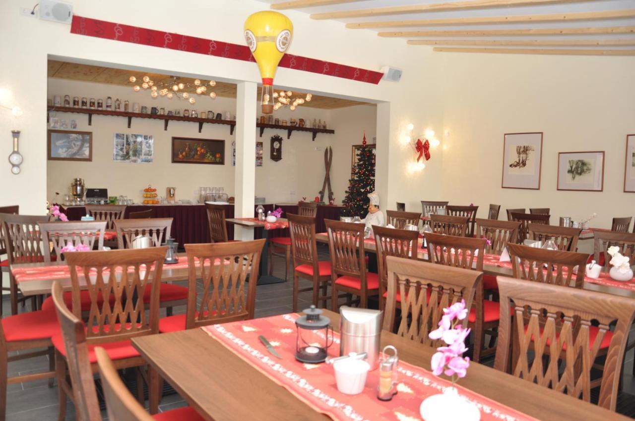 Gaststaette & Waldschloesschen Oberhof (Thuringia)